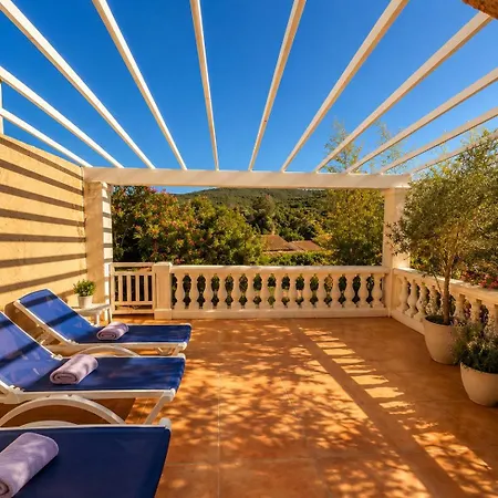 Blue Roquebrune-sur Argens