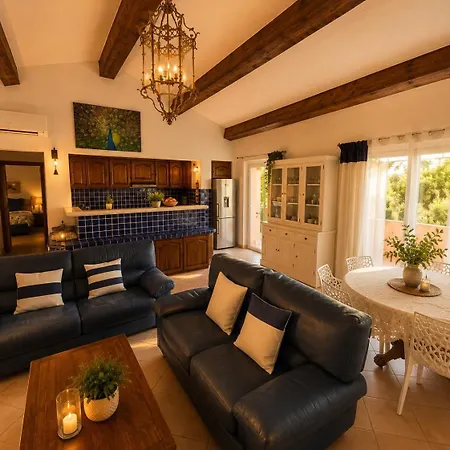 Villa Blue *